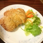 横濱 一品香 - カリっと旨い四川とり唐揚げ(^-^)v。