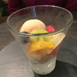 Wattle Tokyo - 塩キャラメルのアイス