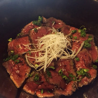 特選近江牛レストラン ティファニー - ローストビーフ丼