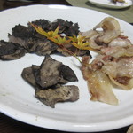 かたつむり - 老路とイノシシのステーキ