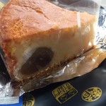 仏蘭西焼菓子調進所 足立音衛門 - マローネ栗チーズケーキ