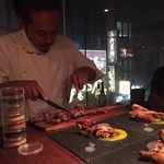 Bistrot Le Comptoir de Quercus - カウンターは、シェフ辻氏のサービスを目の前で味わえる特別な席。