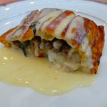 ドゥ・ラパン - ソースをかけたところ。