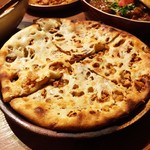 カッチャル バッチャル - カブリナン（600円）
      ダライフルーツやナッツたっぷりで、赤ワインによく合います。