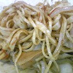 らー麺 塩や - 鰹香る釜揚げ麺のアップ