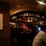 ソネ - 左手奥にドリンクカウンター。