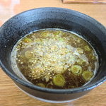 壱屋 - 豚骨醤油のつけ汁