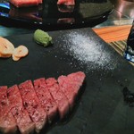 嵯助 - ブルー。写真では生肉に見えちゃう。