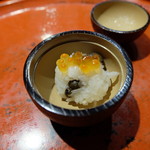 草喰 なかひがし - お凌ぎは、むかごご飯にイクラ