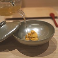 紀尾井町 三谷 - 北海道根室産 馬糞雲丹　出汁かけ