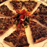 イスタンブール - トルコ風ピザ