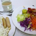 Amaya Lake - ビッフェ形式の朝食