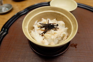 En - 鯛のもち米、ほのかな魚醤の香り