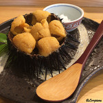 小判寿司 - 殻付き海栗