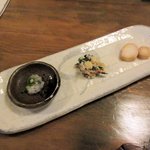 旬酒和食 芳べえ - お通し、長芋のたまり漬け、栗とさつまいもの白和え、生しらすの塩辛2016.11.13