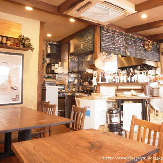 ビストロ キャトル_2