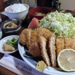 グリンデル - とんかつ定食　900円（2010.11）