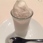 Astrance - チリペッパーとレモンのグラニテ