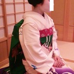 味 ふくしま - お茶屋さん専属の舞妓さん。