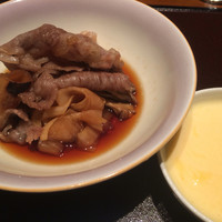 日本橋逢坂 - 煮物：岩手牛のすき煮・泡たまごで