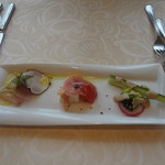 KIHACHI ITALIAN - ヴァリアンテランチ：前菜３種盛り合わせ