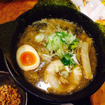 庚申 - 黒味噌黒麺
