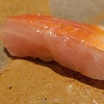 鮨 さいとう - 銚子産の金目鯛
      