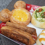 マンマ・ビスコッティーズ・ベーカリー - ソーセージデニッシュ