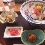 能登うしつ荘 - 刺身定食