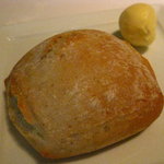 オーベルジュ・ド・リル - フランスから空輸しているパン