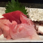 魚盛 - 201611 魚盛  ★本日のランチ(刺身）850円★まぐろ・ひらめ・たこ・しらす