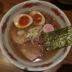 特製中華そば（900円）