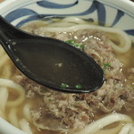 麺匠 釜善 - 肉うどんのスープ