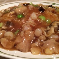 中国飯店 市ヶ谷店 - 鴨肉がたっぷりの餡です