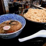 麺屋ZERO1 - 武士系豚骨つけ麺(大)