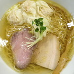 らぁ麺やまぐち 辣式 - えび塩ワンタン麺（アップ）