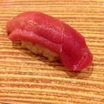 鮨 鈴木 - 鮪中トロ(背トロ 200kg超)