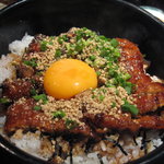 うおかね - 石焼うなぎまぶし丼