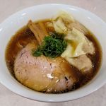 ラーメン星印 - ラーメン星印（醤油ワンタンラーメン 950円）
