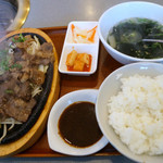焼肉レストラン正福 - カルビ定食　８９０円
