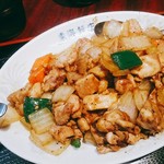 東海菜館 - 鶏肉の黒胡椒味炒め