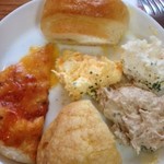 ヴィ・ド・フランス - トマトソースのピザ。
      ディップ３種類（全種類）