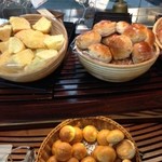 ヴィ・ド・フランス - メロンパン、レーズンパン、プチパン