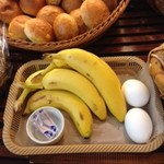ヴィ・ド・フランス - バナナ、ゆで卵、お塩