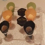 ル・シズィエム・サンス・ドゥ・オエノン レストラン - 