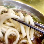 林東芳牛肉麵 - 麺はうどんに近い