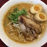 バーミヤン - 『炙りチャーシューと黒マー油の味噌ラーメン 』755円