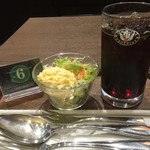 カフェ プロスペール - 本日のランチセットのサラダ&ドリンク