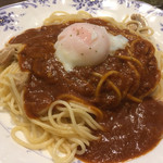 カフェ プロスペール - 本日のランチの半熟玉子のミートパスタ