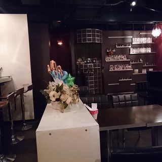 カフェ&バー アルファ_2